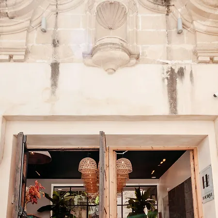 게스트하우스 Astuto Boutique Jerez - Adults Only 4*