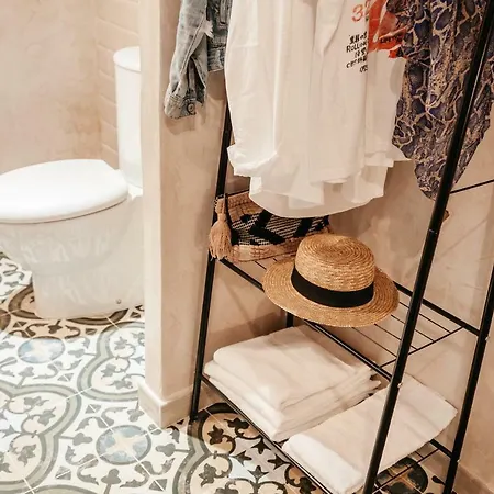 게스트하우스 Astuto Boutique Jerez - Adults Only 4*